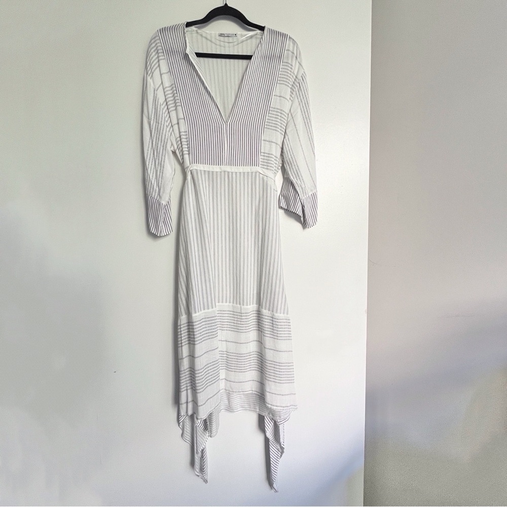 Zara White Gray Asymmetrical Sundress with V-Neck Size Small